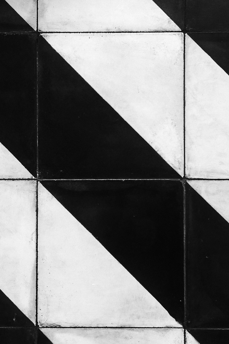 Black and White Stripes Pattern