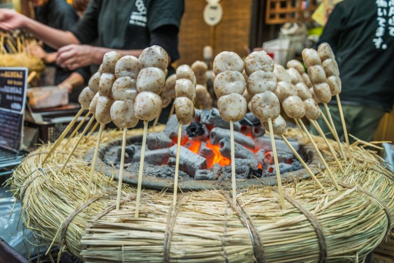 Gold Dango Day Trip in Tokyo to Mt Takao in Autumn: Pictures from the Hike!